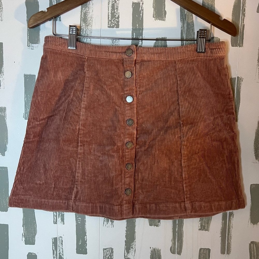 FOREVER 21 button-front corduroy skirt